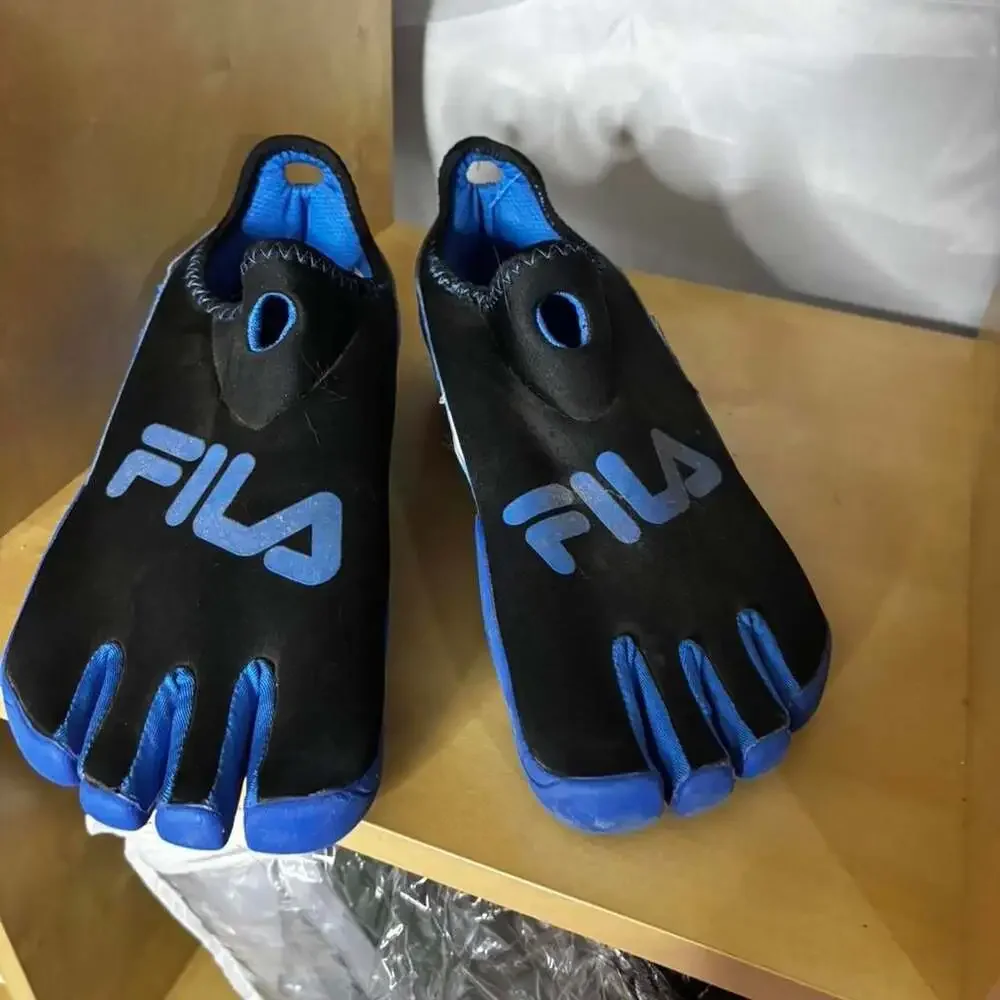 Fila Skele-Toes Barefoot Minimalist Running Shoes Black Blue Size 10